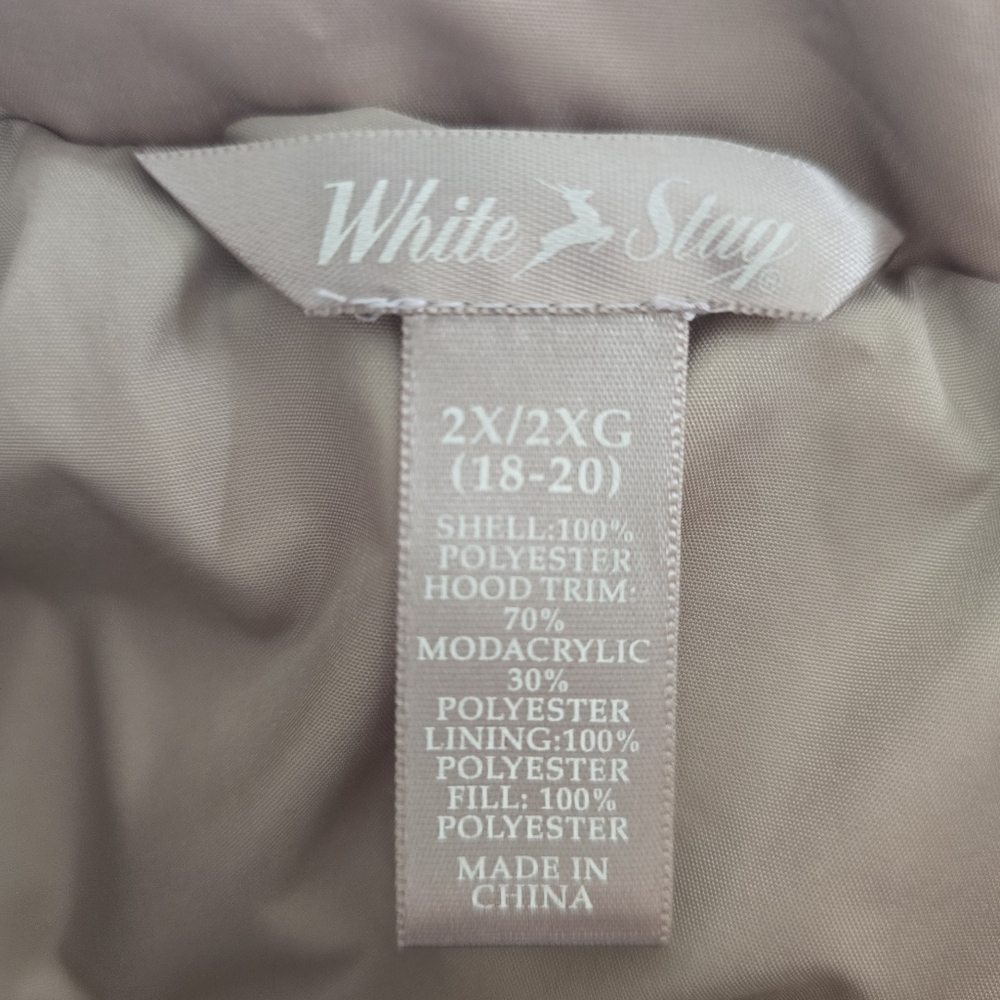 White Stag Quilted Puffer Coat with Faux Fur Hood 2X - Picture 7 of 8